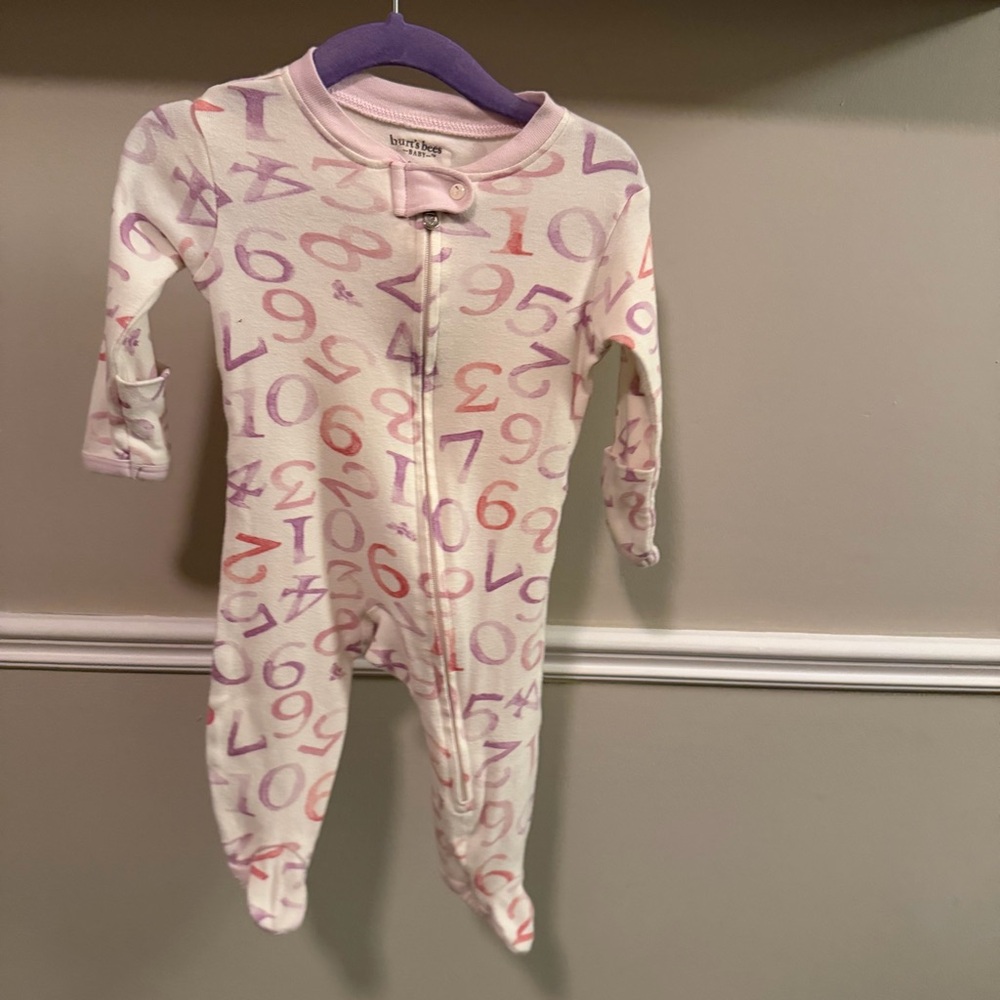 Burt’s Bees Baby Organic Cotton Numbers Sleeper 0-3M Footed Pajamas